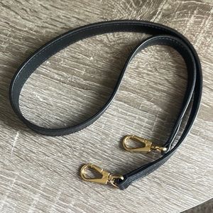 Louis Vuitton Black Leather Shoulder Strap